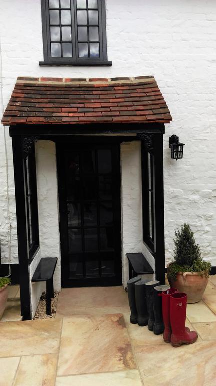 Henry VIII Cottage In The Heart Of Henley Εξωτερικό φωτογραφία